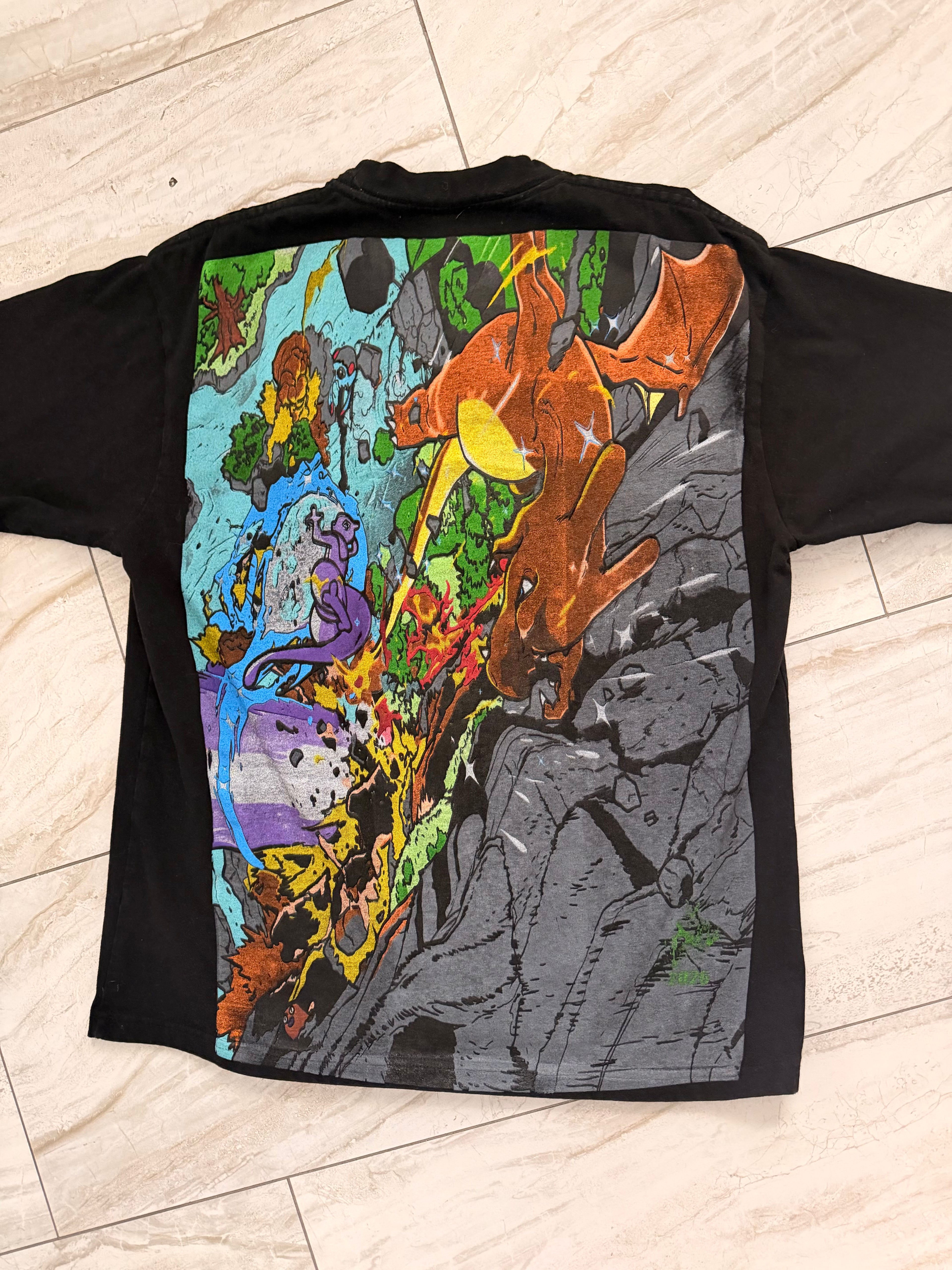 Mewtwo vs Charizard by Vintage Rush / Large